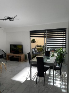 Superbe appartement carré Delfino Port de Nice